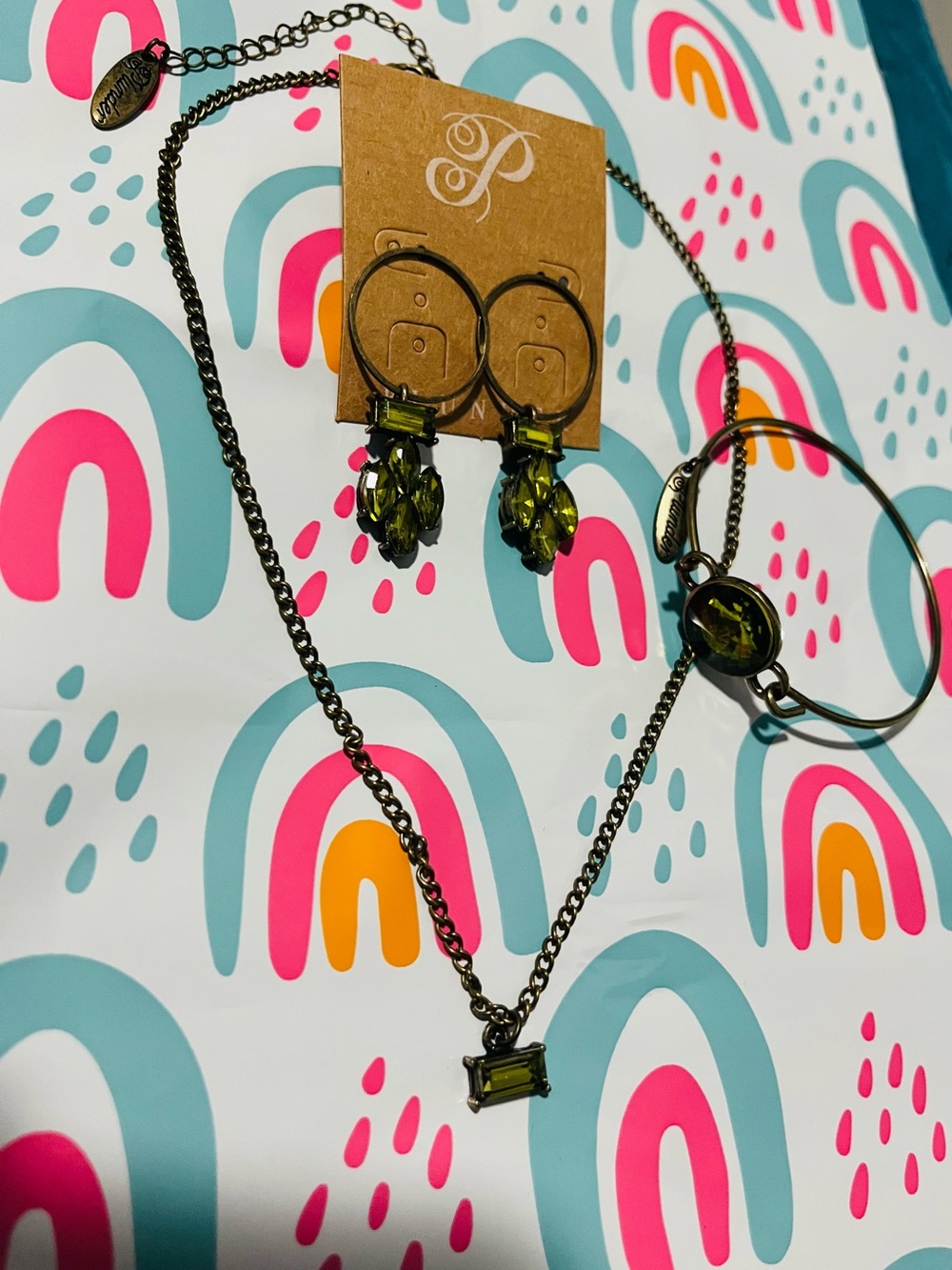 Plunder Olive Green Crystal Necklace, Earrings & Bracelet Set